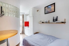 CANAL SAINT MARTIN - STUDIO 2