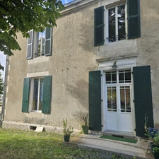 Maison bourgeoise de caractère   Proche des plages, entre La
