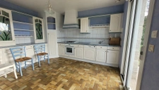Maison néo-bretonne à réinventer sur 2 400 m2 de terrain
