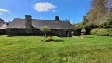Charmante Maison Bretonne avec Jardin, Terrasse et Dépendanc