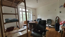 Maison en pierres à rénover entièrement   124 m2   Terrain d