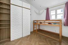 PARIS 3 - ENFANTS ROUGES 9