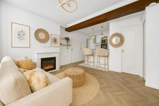 PARIS 3 - ENFANTS ROUGES 1