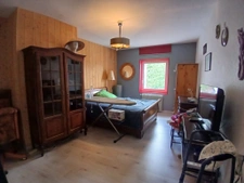 Belle maison en pierre, volumes généreux et charme à MORNAC