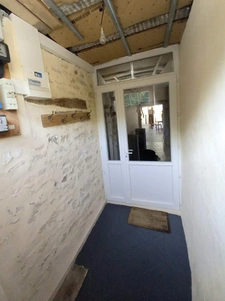  Maison en pierre rénovée, charme, confort et commodités à p