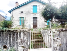 Maison en pierre de plain-pied proche Piégut-Pluviers (Périg