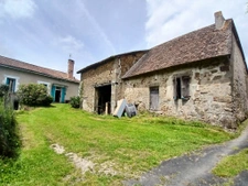 Maison en pierre de plain-pied proche Piégut-Pluviers (Périg