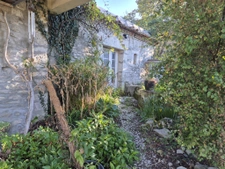 Maison de caractère en pierre   Secteur de Brie / Champniers