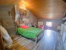 Belle maison en pierre, volumes généreux et charme à MORNAC