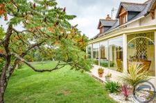 Maison cinq chambres cherche famille