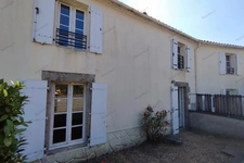 Ensemble immobilier 240m2 avec 4 logements