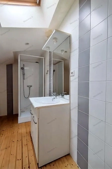 Ensemble immobilier 240m2 avec 4 logements