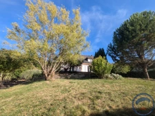 Maison familiale avec jardin arboré à Azay-sur-Cher