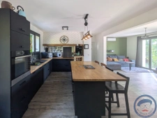 Maison familiale avec jardin arboré à Azay-sur-Cher