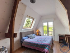 Maison lumineuse avec jardin clos, piscine et aménagements f