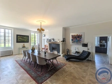 Domaine d'Exception avec Gîtes et Salle de Réception, Idéal 