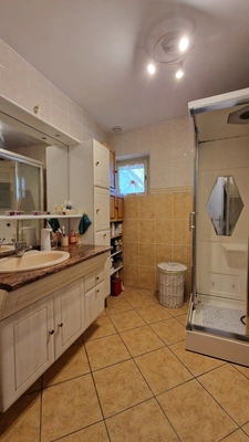 COUP DE COEUR à 3 km du centre-ville de ST JULIEN DE CONCELL