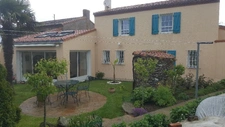 Maison avec dépendances Années 80