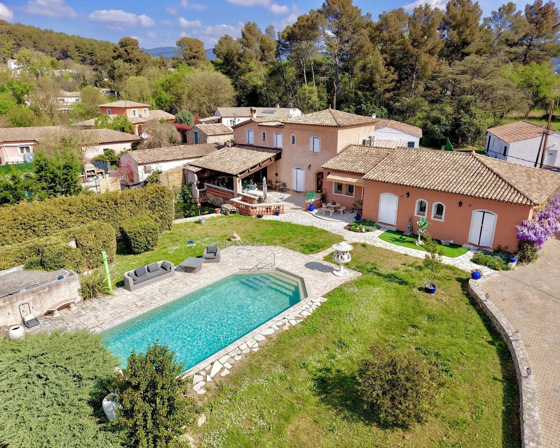 Maison 6 pièces 208 m² · à Draguignan · 208 m² · 769 000 €