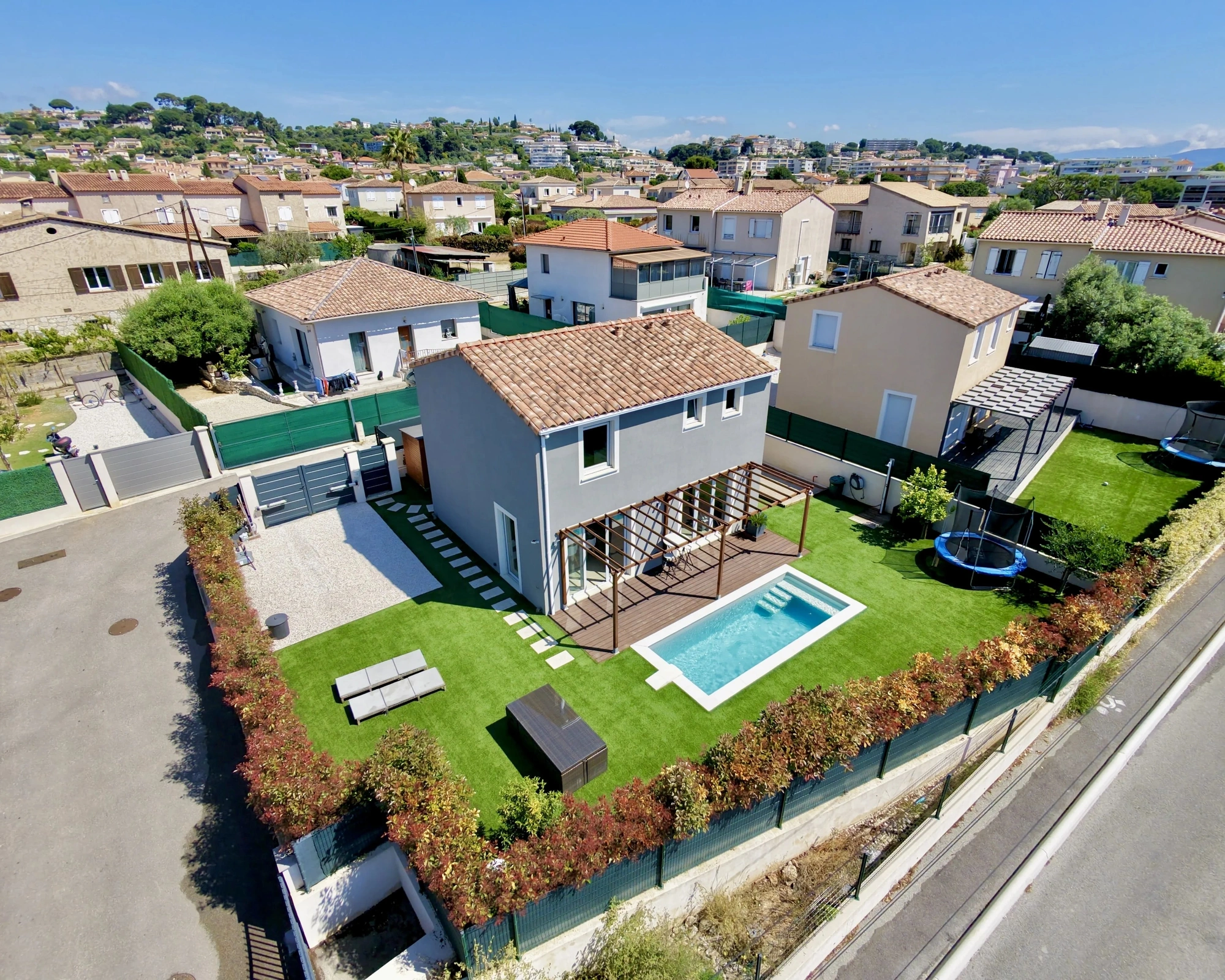 Maison 4 pièces 105 m² · à Cagnes-sur-Mer · 105 m² · 575 000 €