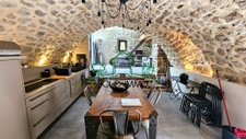 Superbe maison en pierre   Labastide sur Besorgues