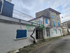 Bâtisse en Pierre rénovée avec Gîte & Restaurant Clé en Main