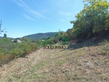 Terrain constructible de 877 m2 sur la commune de St Priest 