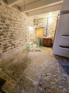 Bâtisse en Pierre rénovée avec Gîte & Restaurant Clé en Main