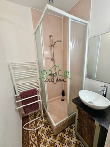 Bâtisse en Pierre rénovée avec Gîte & Restaurant Clé en Main