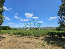 Maison de village à rénover avec box et terrain constructibl