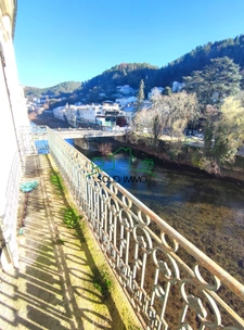Immeuble remarquable à Vals les Bains