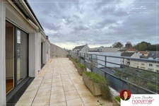 Saint-Félix vue Erdre, 5 pièces 121 m2 dernier étage avec 2 