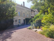 Propriété d'exception : Ancienne Abbaye restaurée + Gîte meu