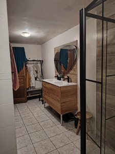 Maison familiale avec piscine chauffée   Calme absolu à Civr