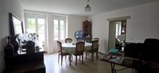 Maison indépendante avec dépendances sur 876 m²