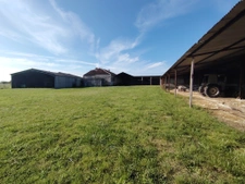 CORPS DE FERME
