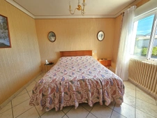 Maison familiale avec 4 chambres dépendances et terrain COUF