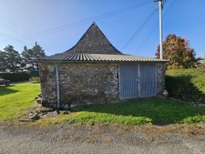 Fort potentiel MAISON+GRANGE+TERRAIN POUILLE LES COTEAUX