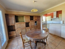 Grande maison familiale avec dépendances à Mésanger, au calm