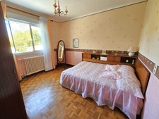 Maison familiale avec 4 chambres dépendances et terrain COUF