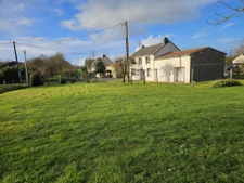 Maison familiale 3ch + 110 m2   à rénover à Couffé (44521)