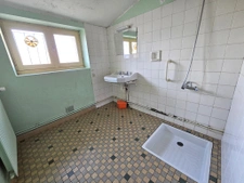 Maison familiale 3ch + 110 m2   à rénover à Couffé (44521)