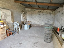 Maison familiale avec 4 chambres dépendances et terrain COUF