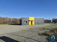 Bureaux et terrain de 2079 m2 en zone artisanale