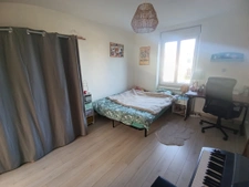 Maison centre village avec garage et terrain