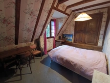 maison pierre sur plus 4000m2 de terrain