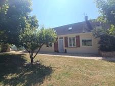 fermette avec studio et étang