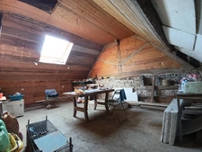 4 murs un toit sur 2 hectares à la campagne