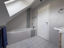 Maison 145 m2, 4 chambres, terrain de 1998m2