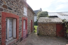 CENTRE BOURG - MAISON AVEC JARDIN